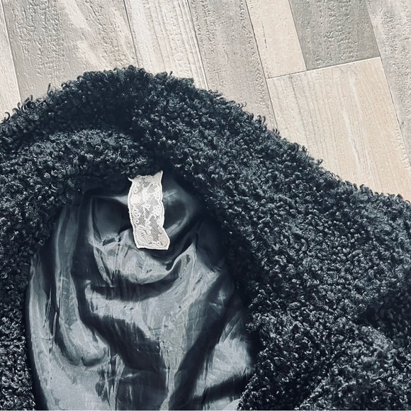 Teddy Bear Soft Jacket - Picture 2 of 2